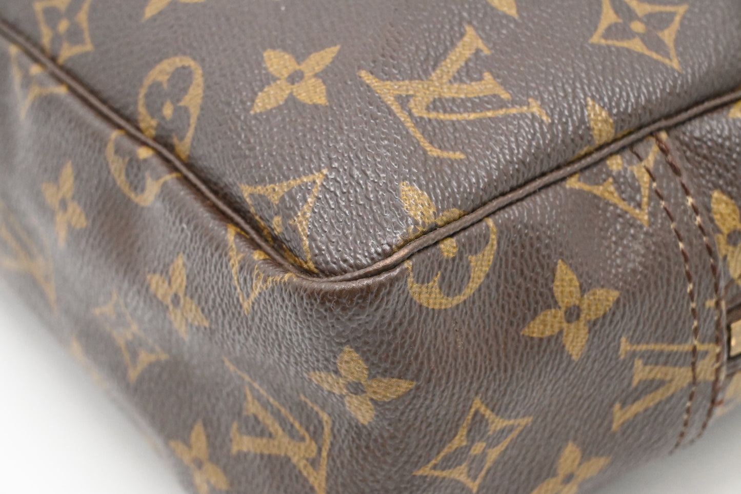 Louis Vuitton Trousse 28 in Monogram Canvas