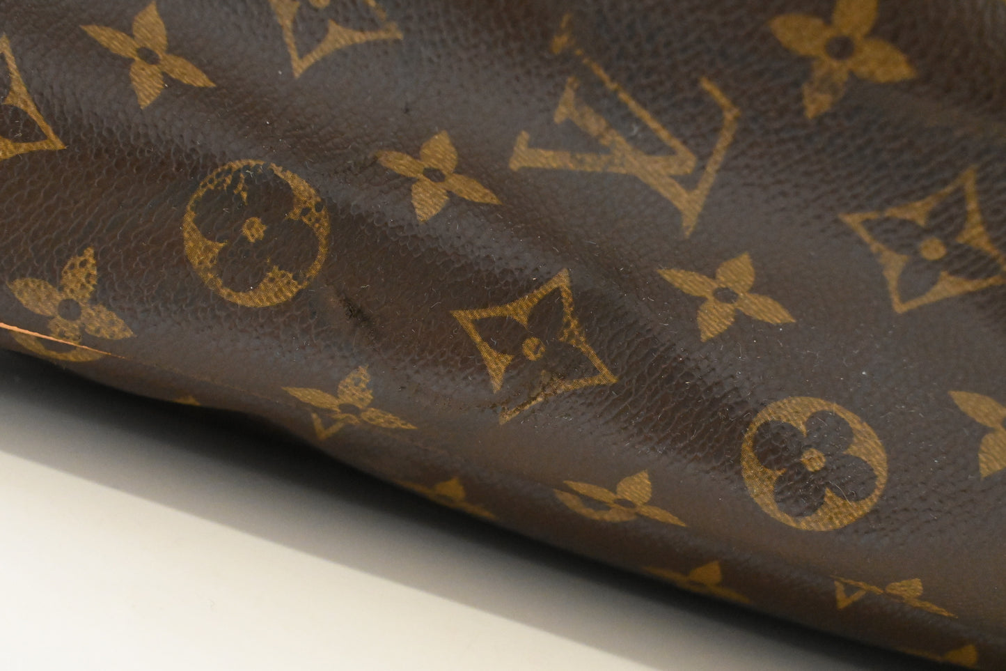 Louis Vuitton Sirius 70 in Monogram Canvas