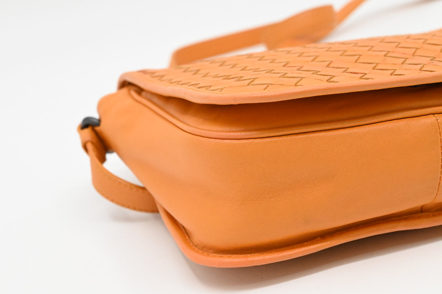 Bottega Veneta Crossbody Bag in Orange Intrecciato Leather