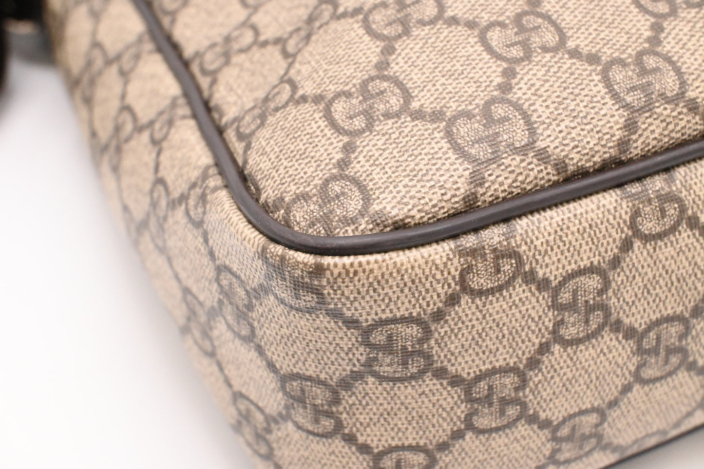 Gucci Crossbody Bag in GG Supreme Canvas