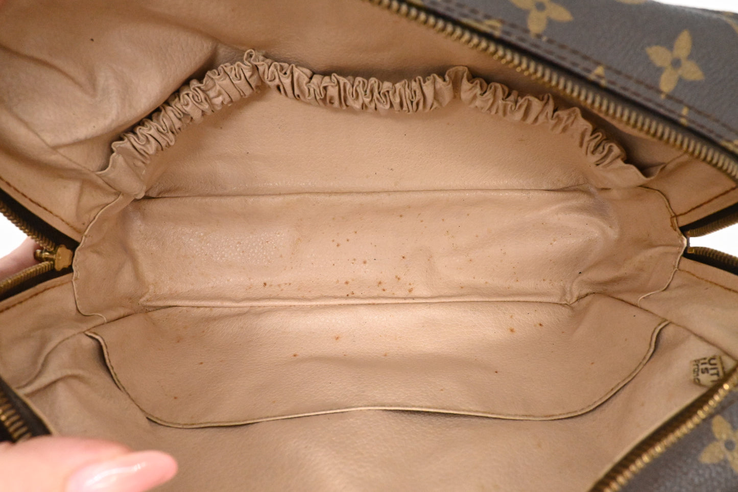 Louis Vuitton Trousse 28 in Monogram Canvas