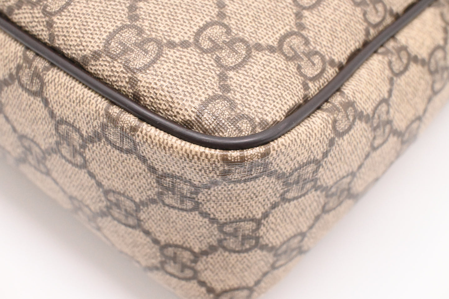 Gucci Crossbody Bag in GG Supreme Canvas