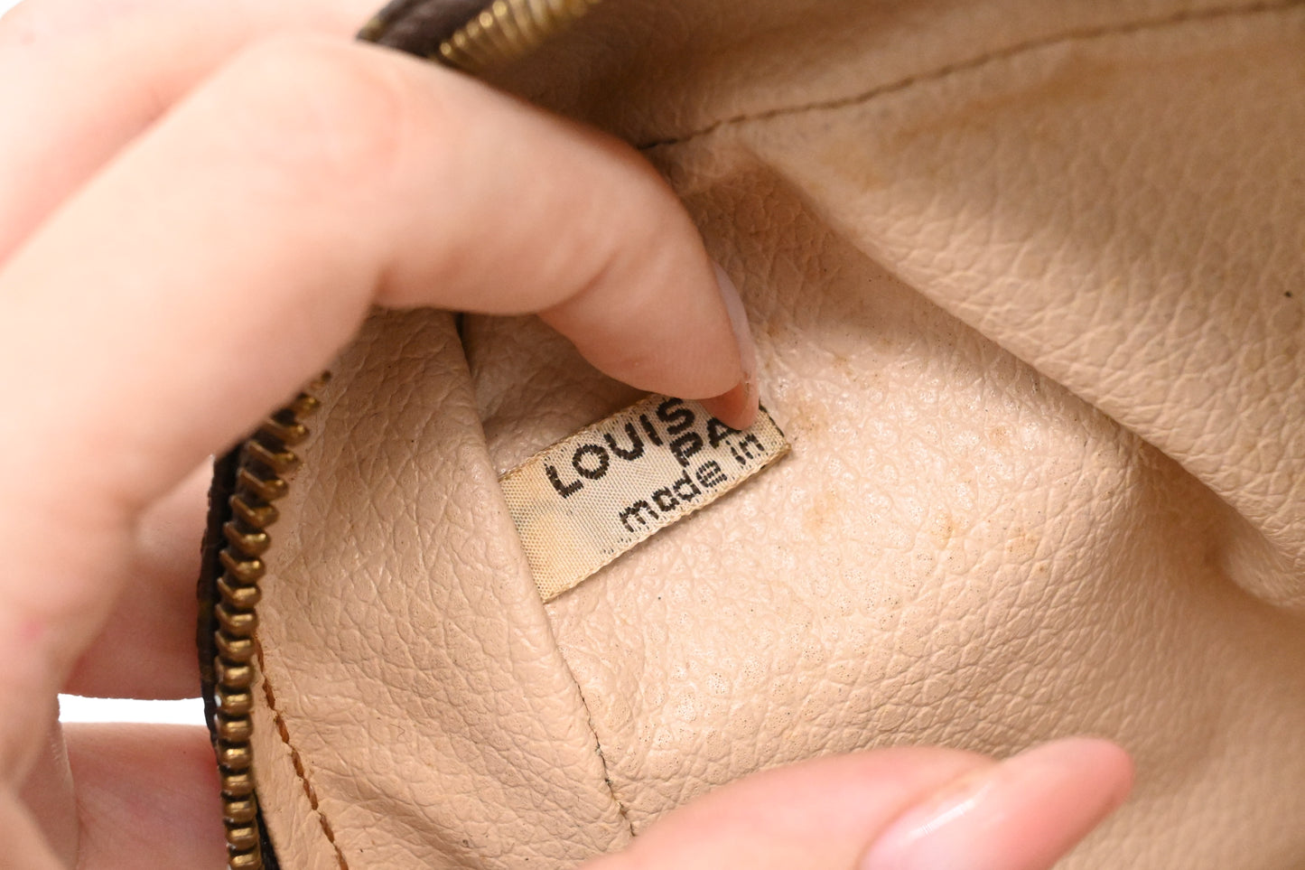 Louis Vuitton Trousse 28 in Monogram Canvas