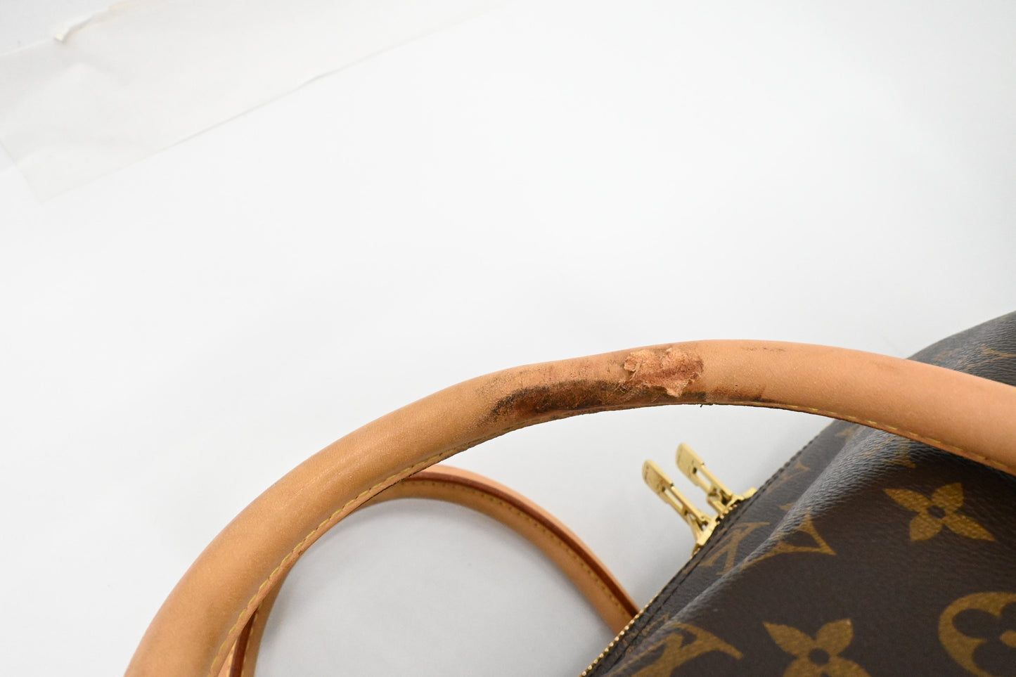 Louis Vuitton Sirius 70 in Monogram Canvas