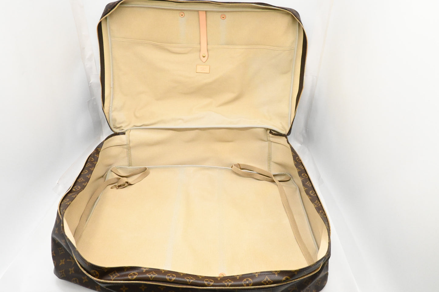 Louis Vuitton Sirius 70 in Monogram Canvas