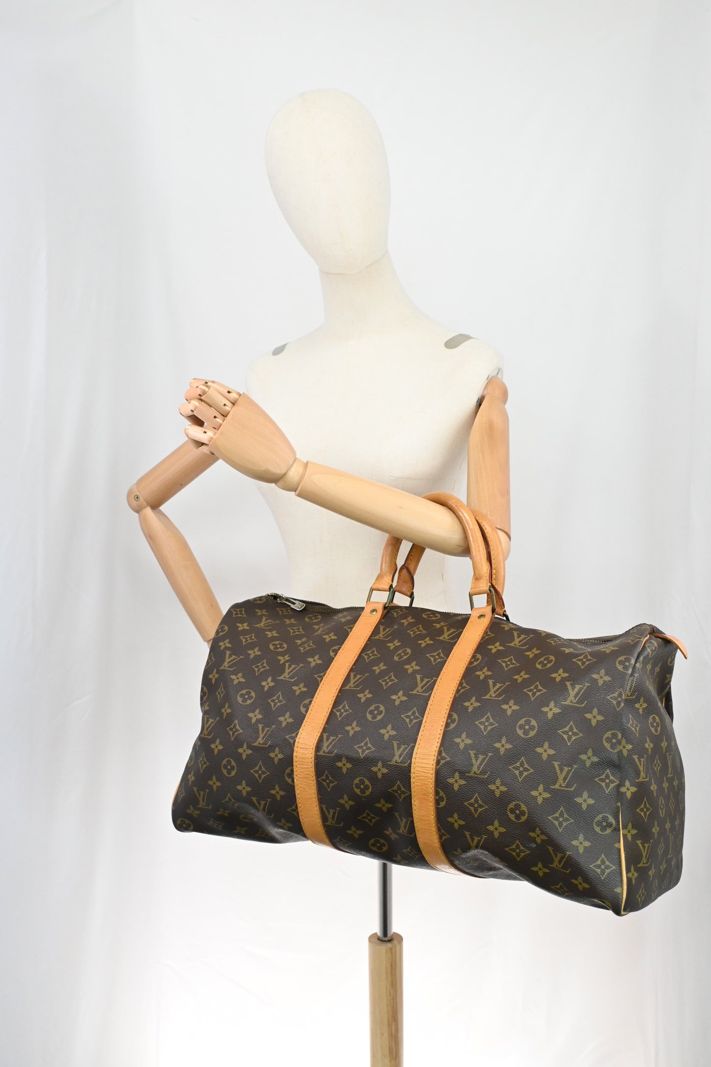 Louis Vuitton Keepall 50 in Monogram Canvas