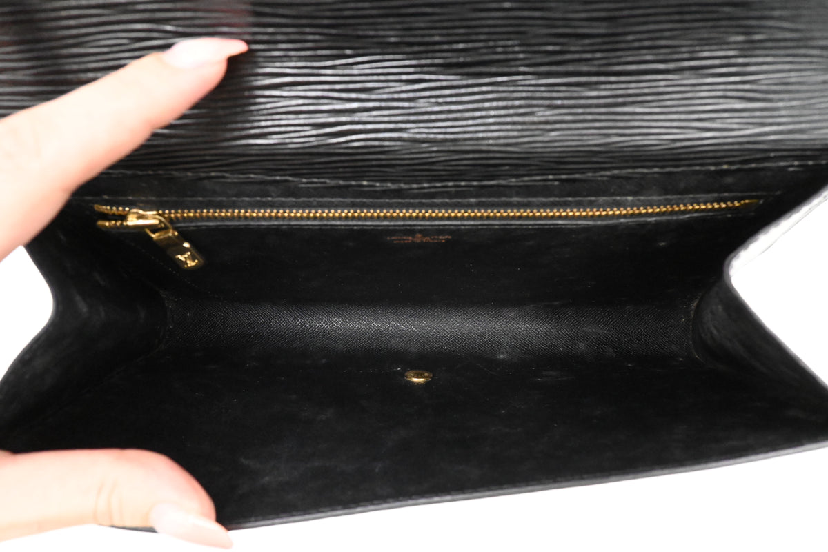 Louis Vuitton Art Deco Clutch in Black Epi Leather