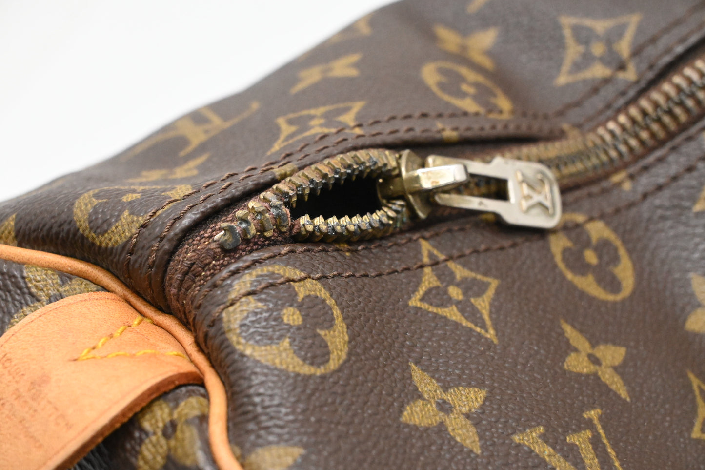 Louis Vuitton Keepall 50 in Monogram Canvas