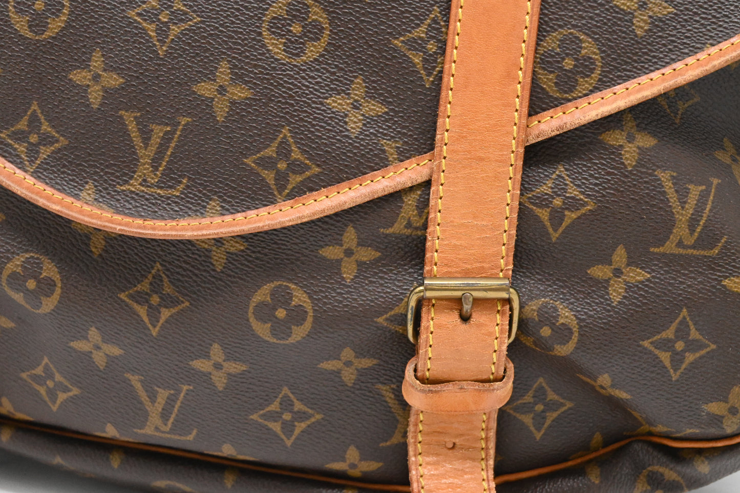 Louis Vuitton Saumur 43 in Monogram Canvas
