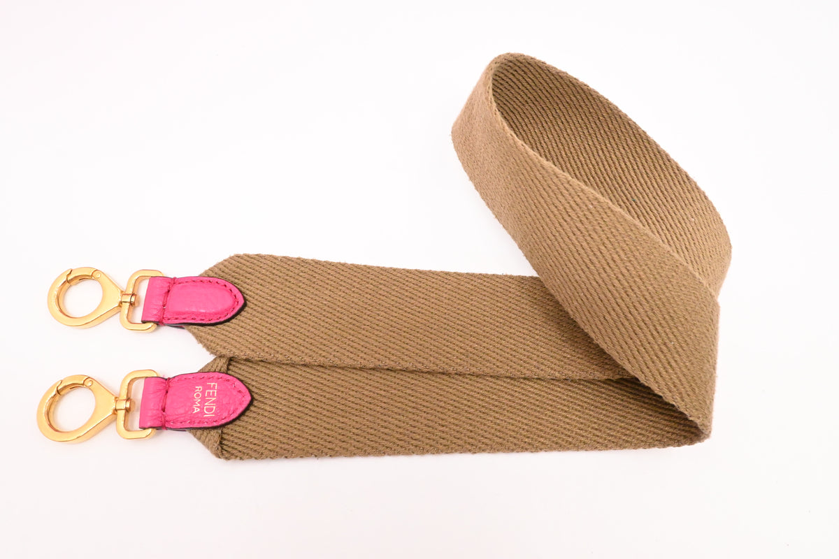 Fendi Medium Peekaboo Selleria in Pink Leather