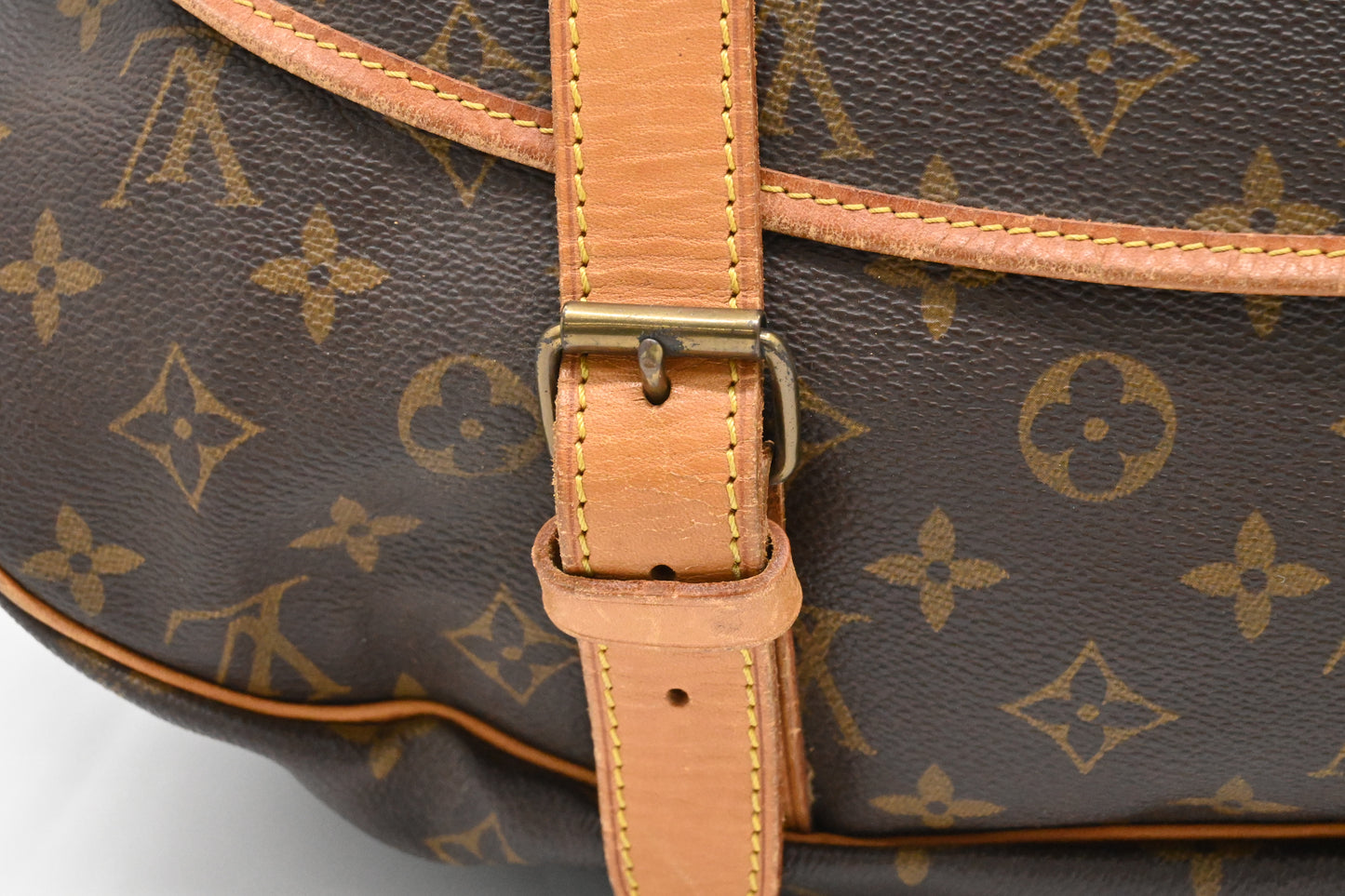 Louis Vuitton Saumur 43 in Monogram Canvas