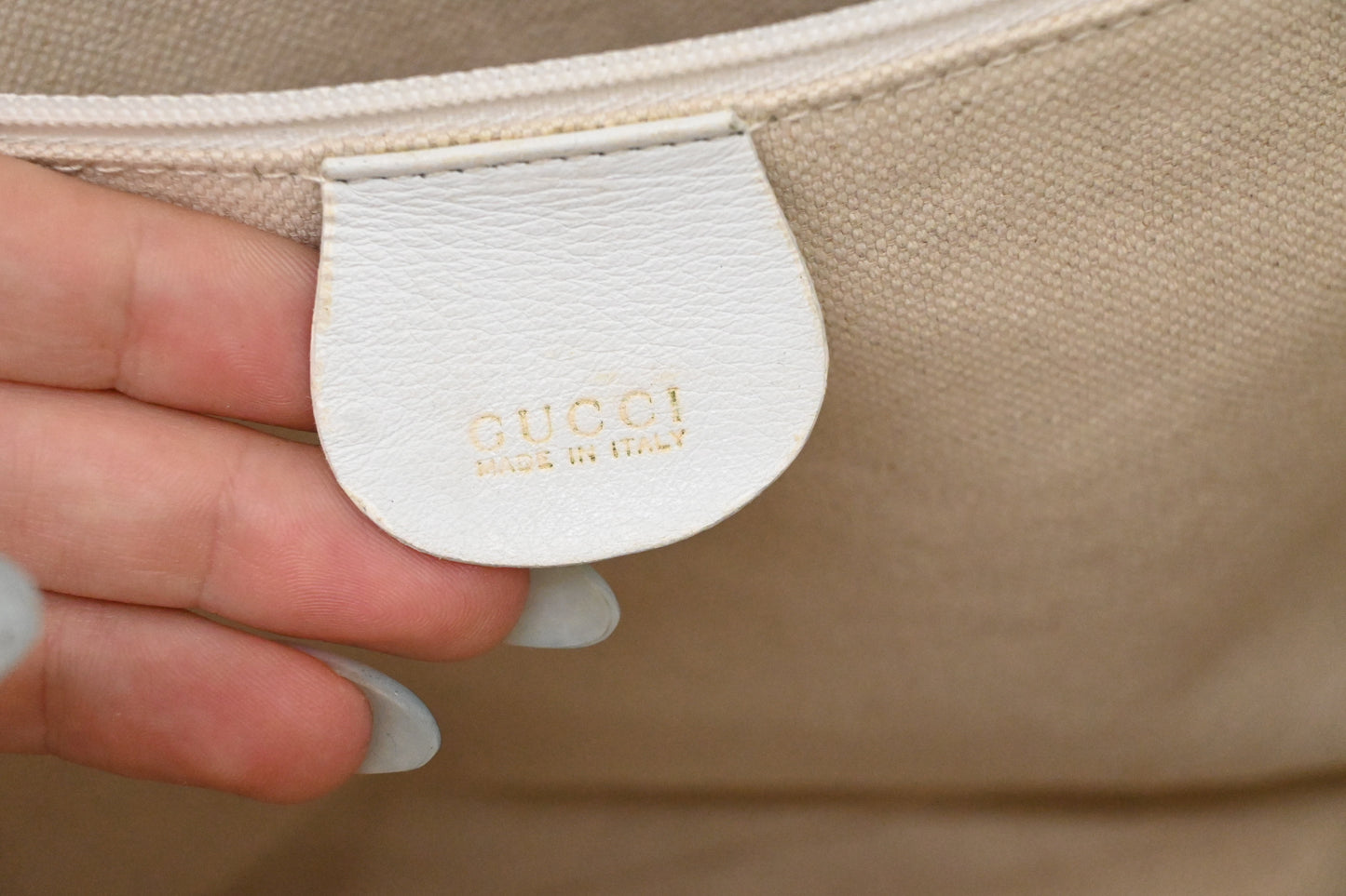 Gucci Bamboo Handbag in White Leather