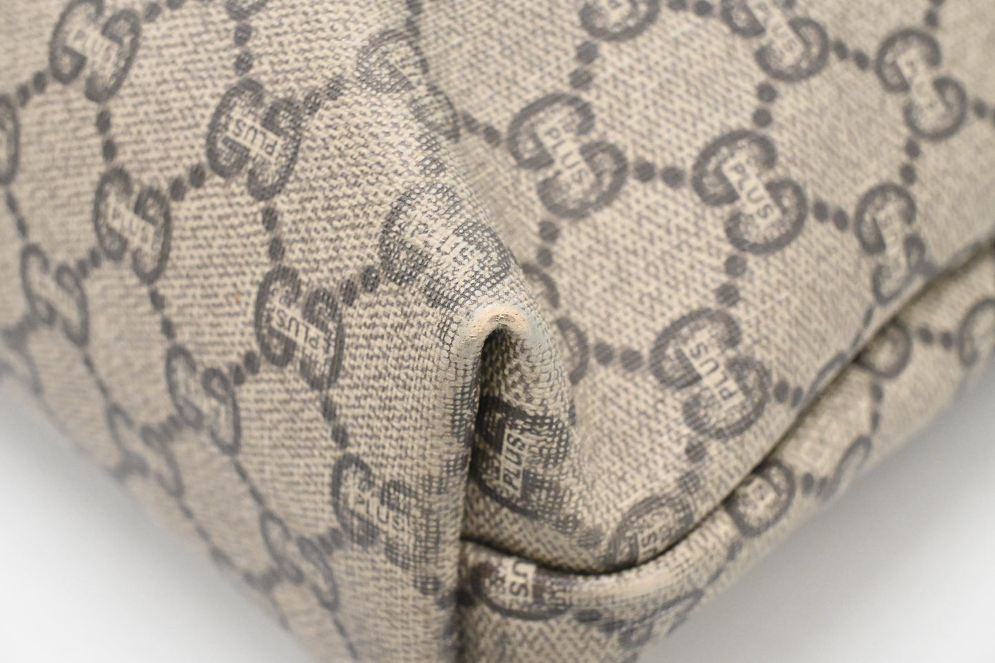 Gucci Plus Tote in GG Plus Canvas