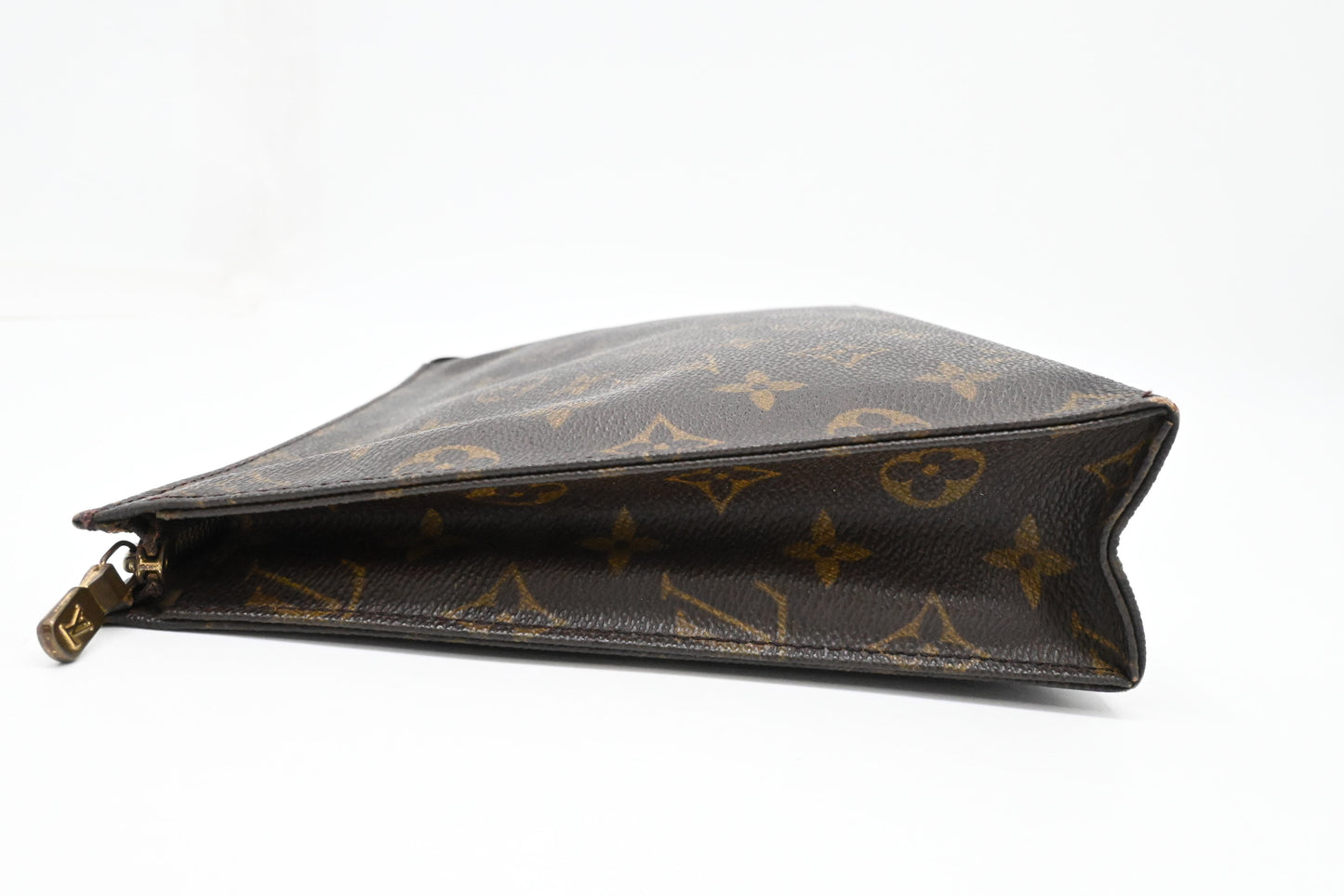 Louis Vuitton Toiletry 26 in Monogram Canvas