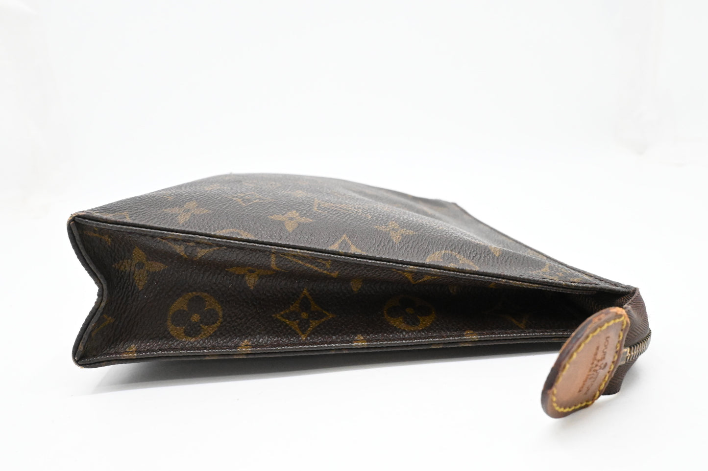 Louis Vuitton Toiletry 26 in Monogram Canvas