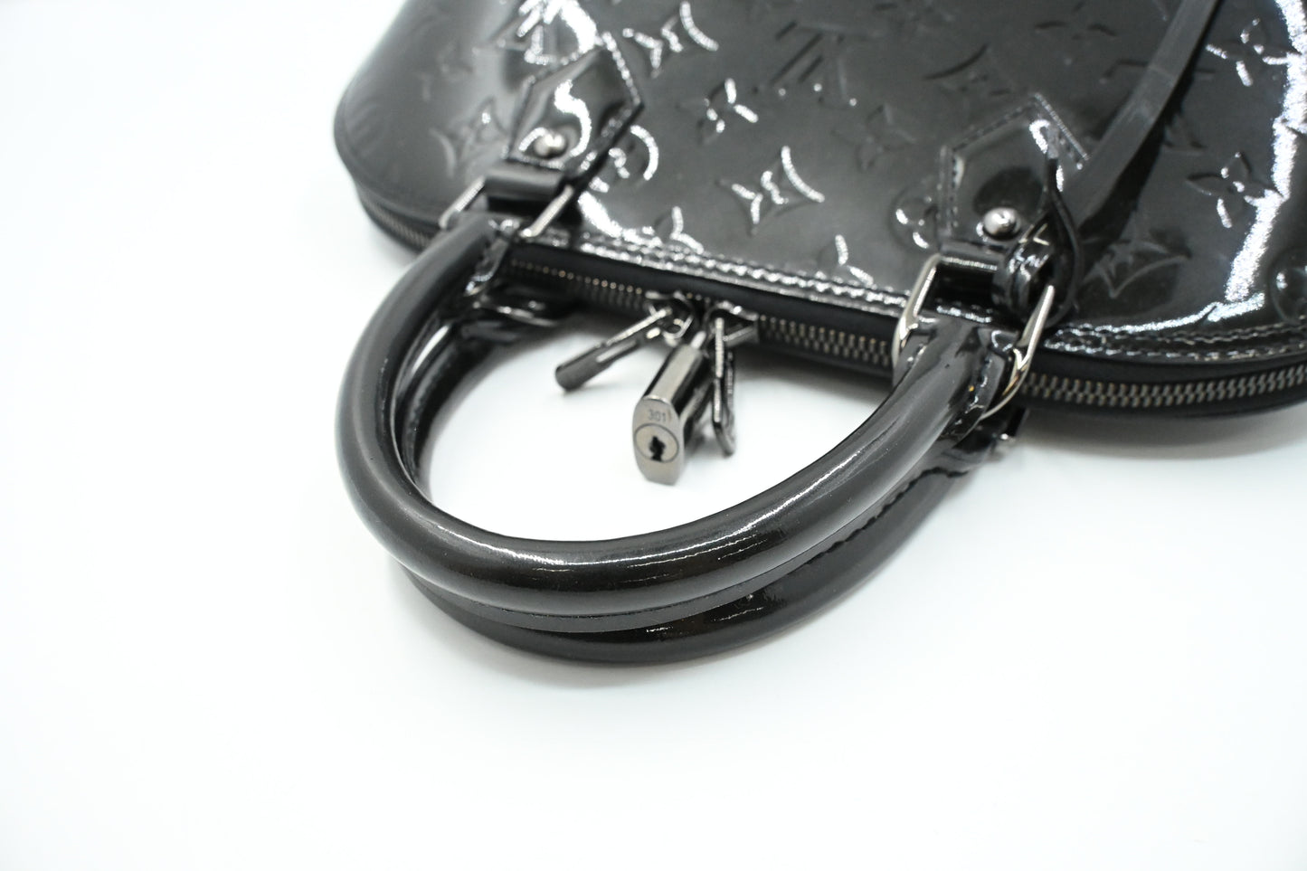 Louis Vuitton Alma in Black Magnetique Vernis Leather