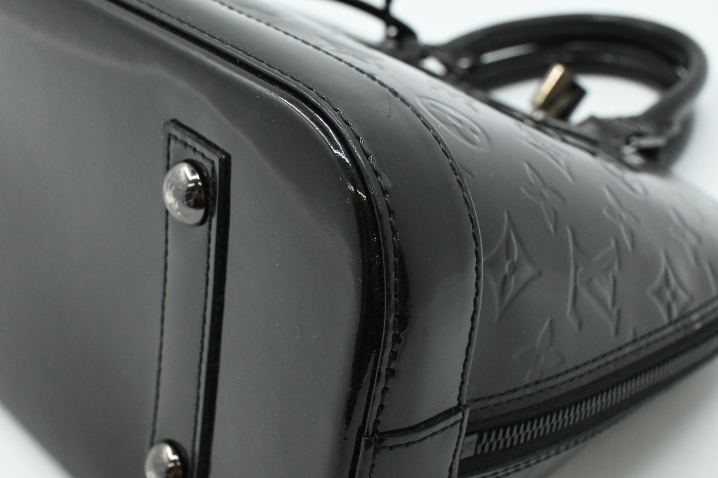Louis Vuitton Alma in Black Magnetique Vernis Leather