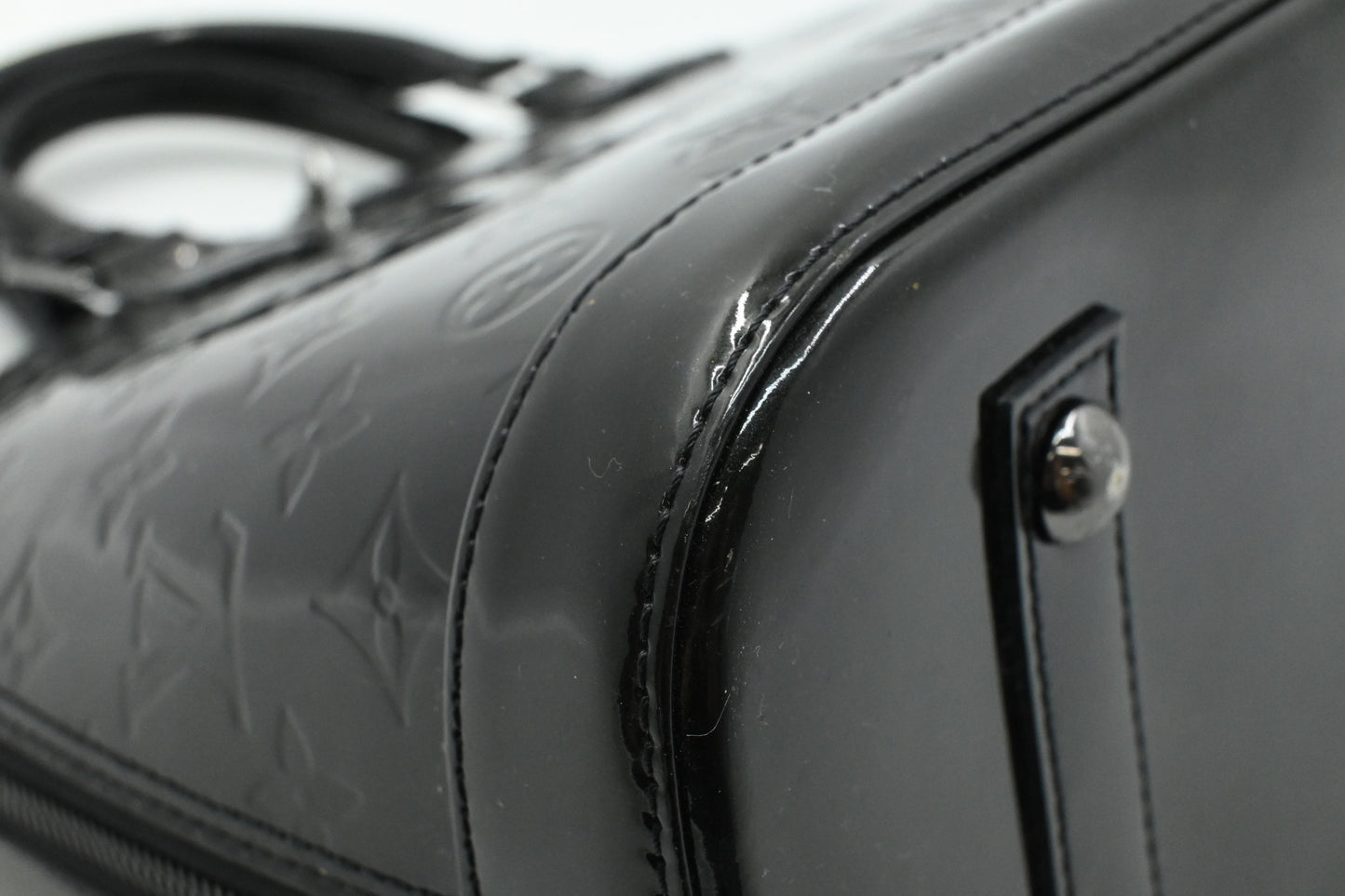 Louis Vuitton Alma in Black Magnetique Vernis Leather
