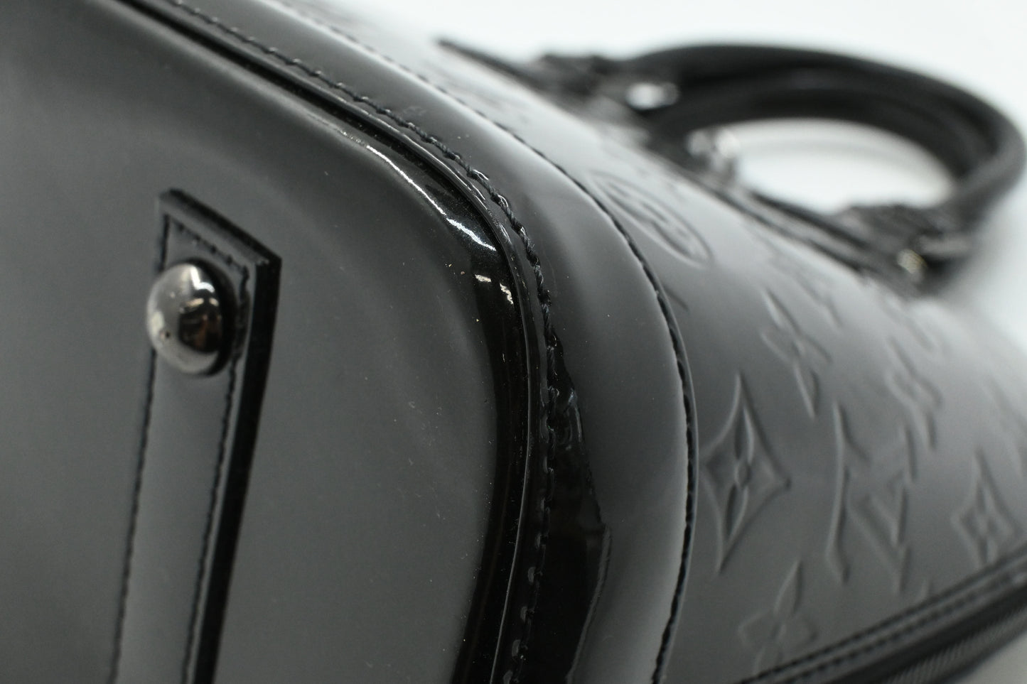 Louis Vuitton Alma in Black Magnetique Vernis Leather