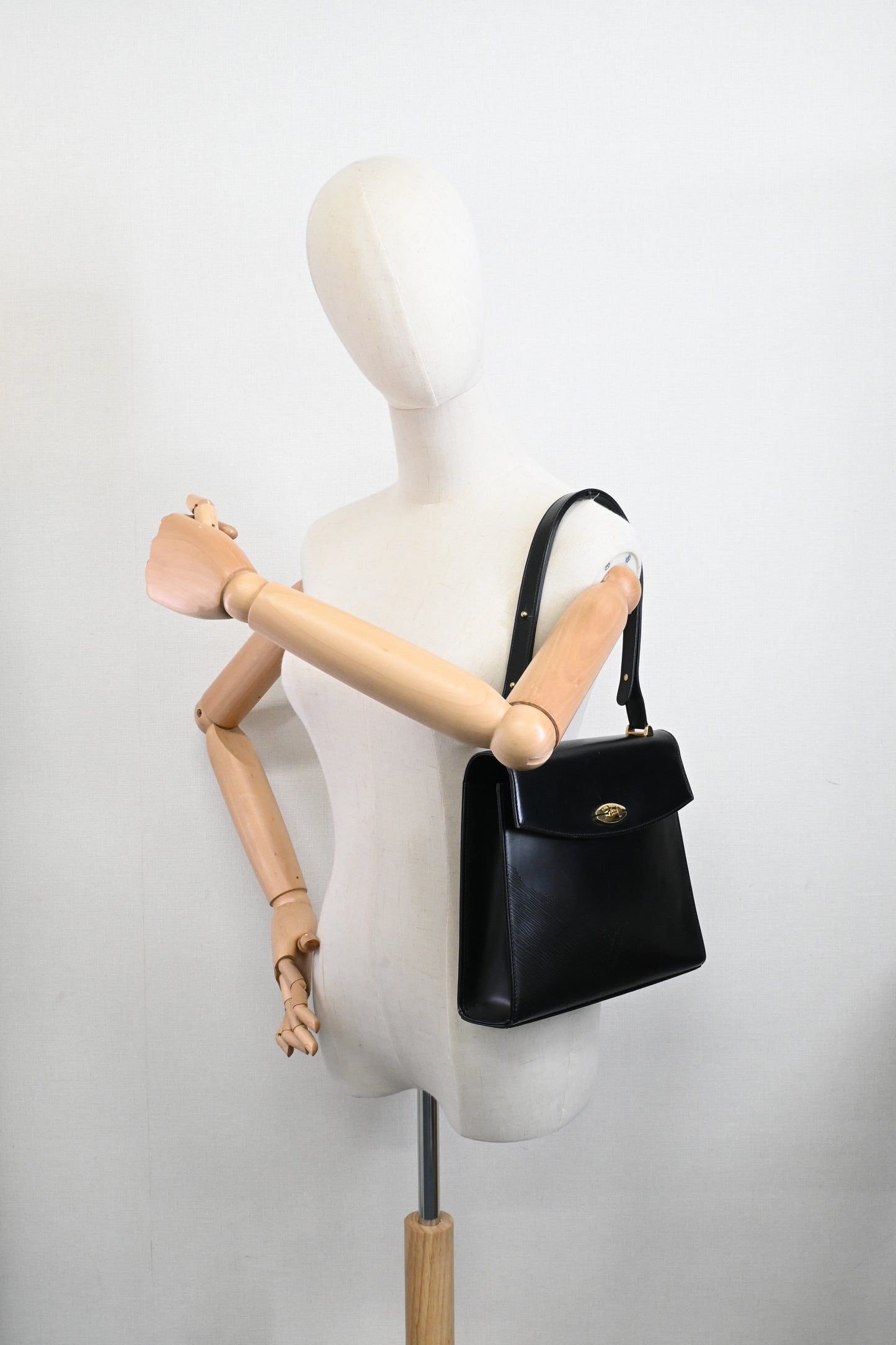 Louis Vuitton Opera Line Sparta in Black Leather