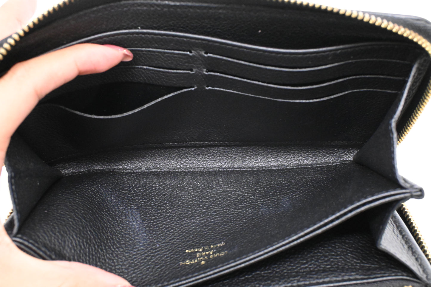 Louis Vuitton Zippy Wallet in Black and Beige Bicolor Empreinte Leather
