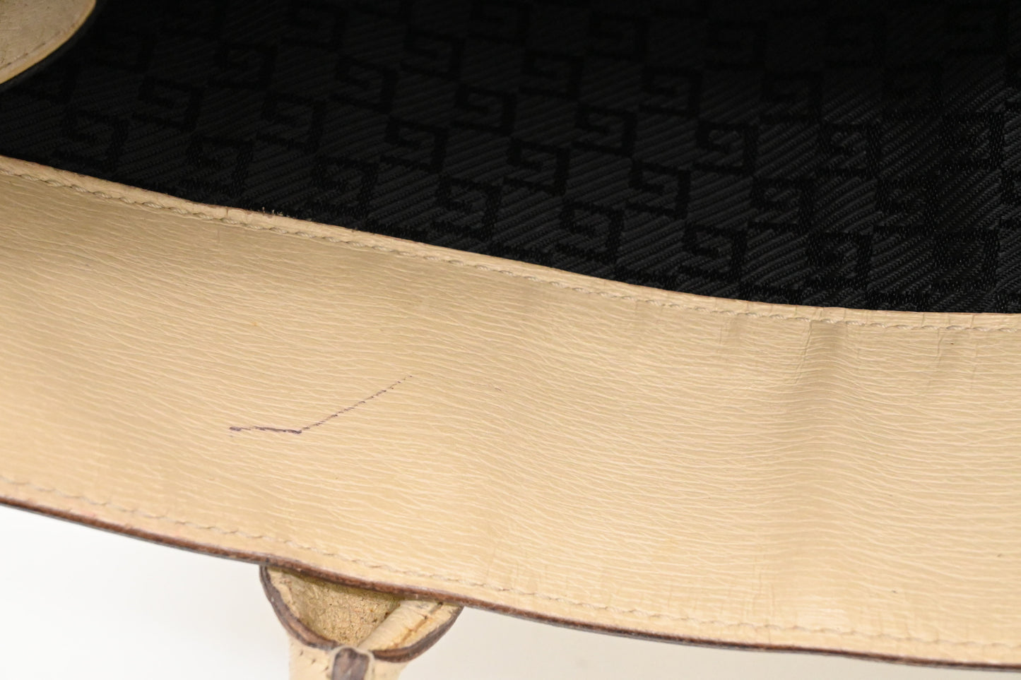 Gucci Tote Bag in Beige Leather