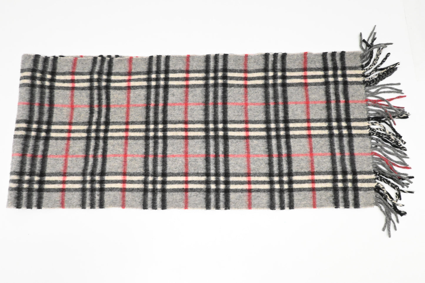 Burberry Scarf in Grey Cashmere