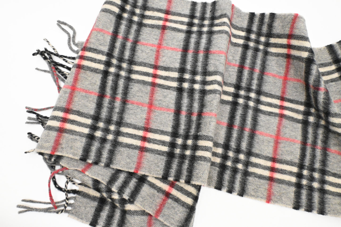 Burberry Scarf in Grey Cashmere