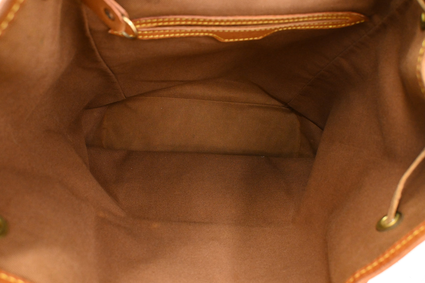 Louis Vuitton Montsouris GM in Monogram Canvas