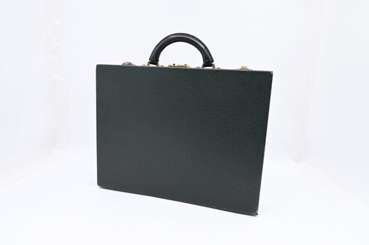 Louis Vuitton Briefcase in Green Taiga Leather