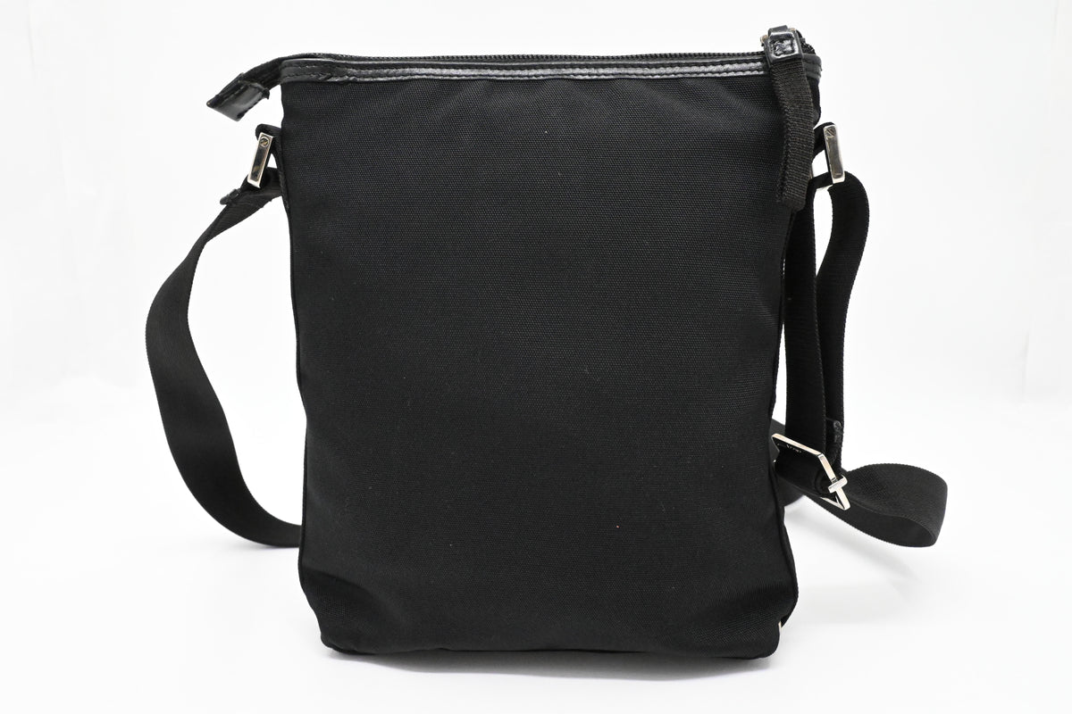 Gucci Crossbody Bag in Black Canvas