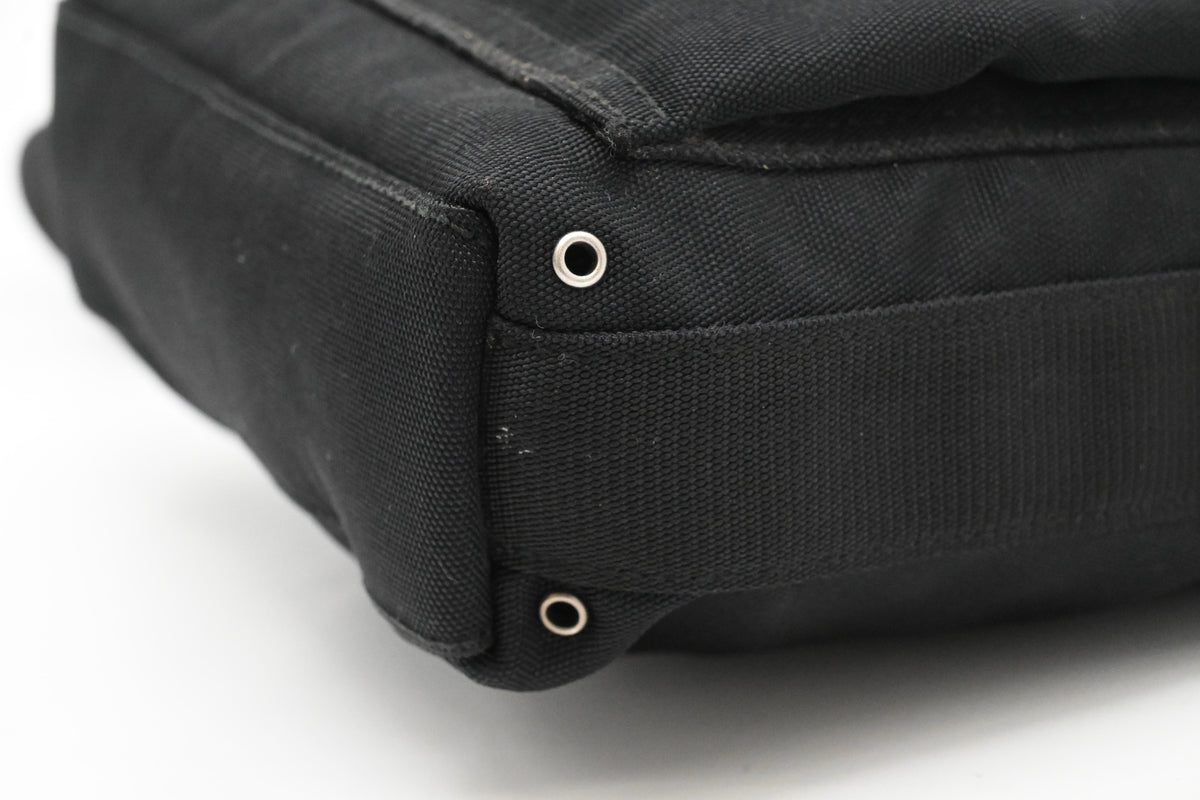 Gucci Crossbody Bag in Black Canvas