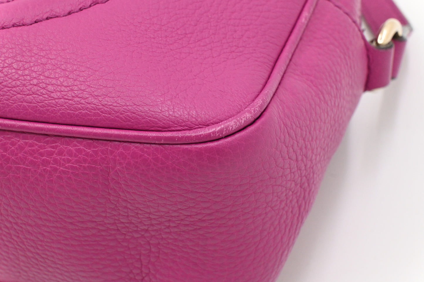 Gucci Soho Disco in Fuchsia Leather