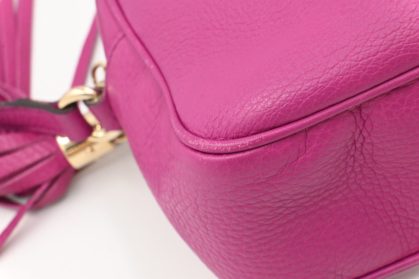 Gucci Soho Disco in Fuchsia Leather