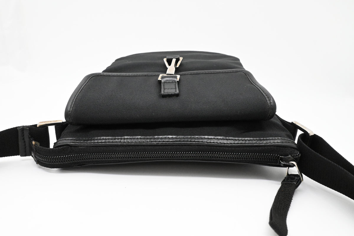 Gucci Crossbody Bag in Black Canvas