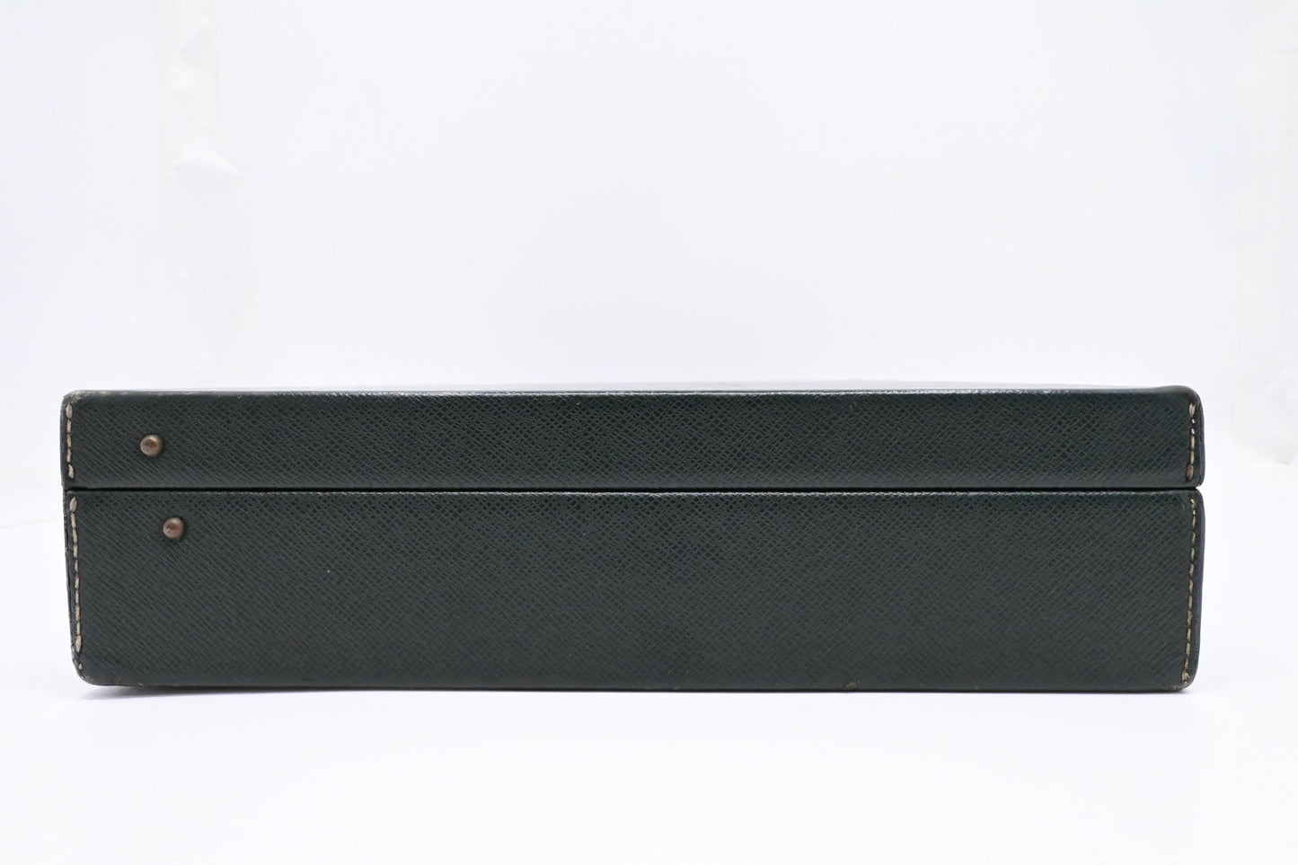 Louis Vuitton Briefcase in Green Taiga Leather