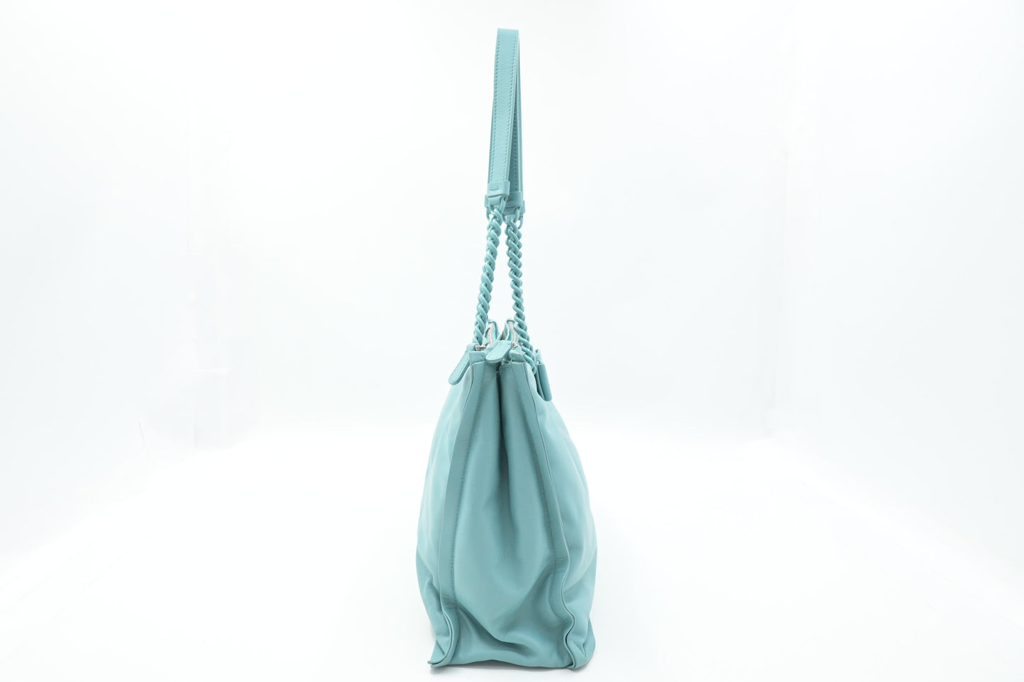 Ferragamo Vara Shoulder Bag in Teal Leather