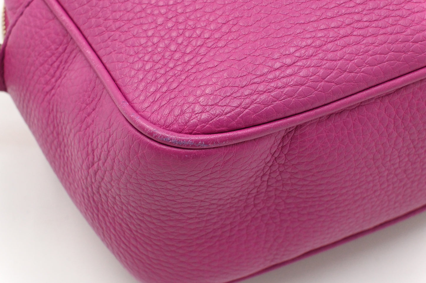 Gucci Soho Disco in Fuchsia Leather