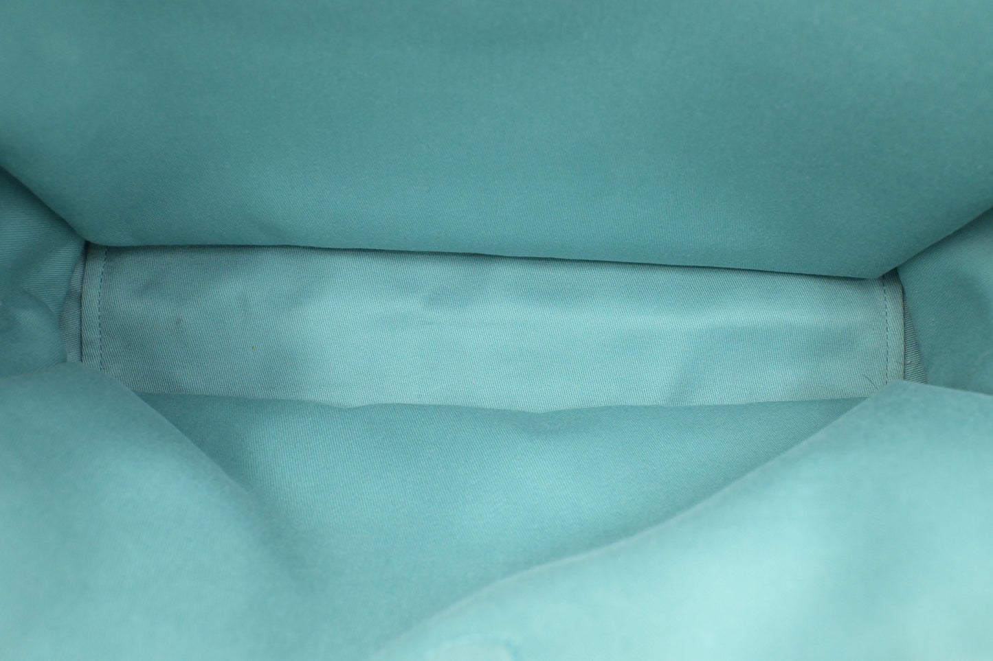 Ferragamo Vara Shoulder Bag in Teal Leather