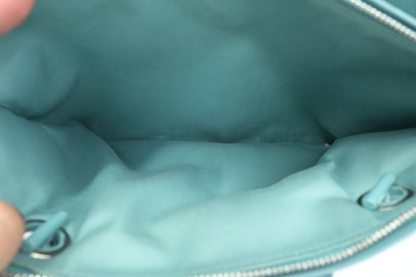 Ferragamo Vara Shoulder Bag in Teal Leather