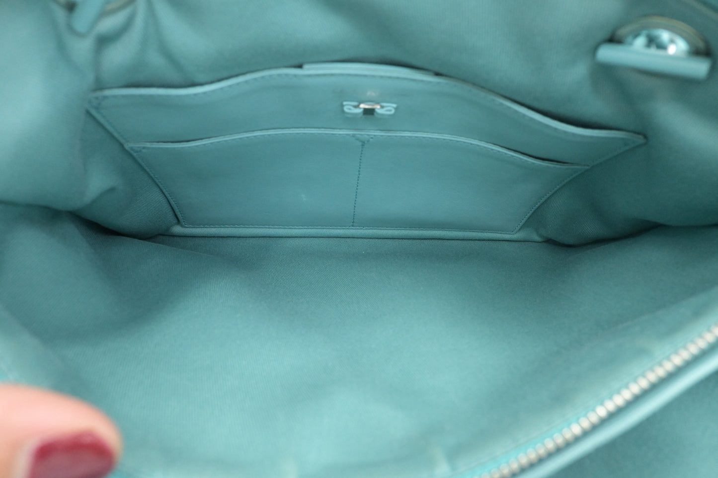 Ferragamo Vara Shoulder Bag in Teal Leather