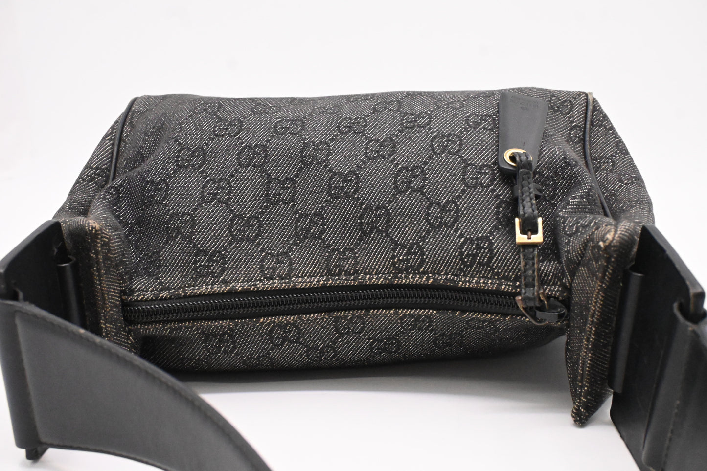 Gucci Shoulder Bag in Black and White GG Canvas