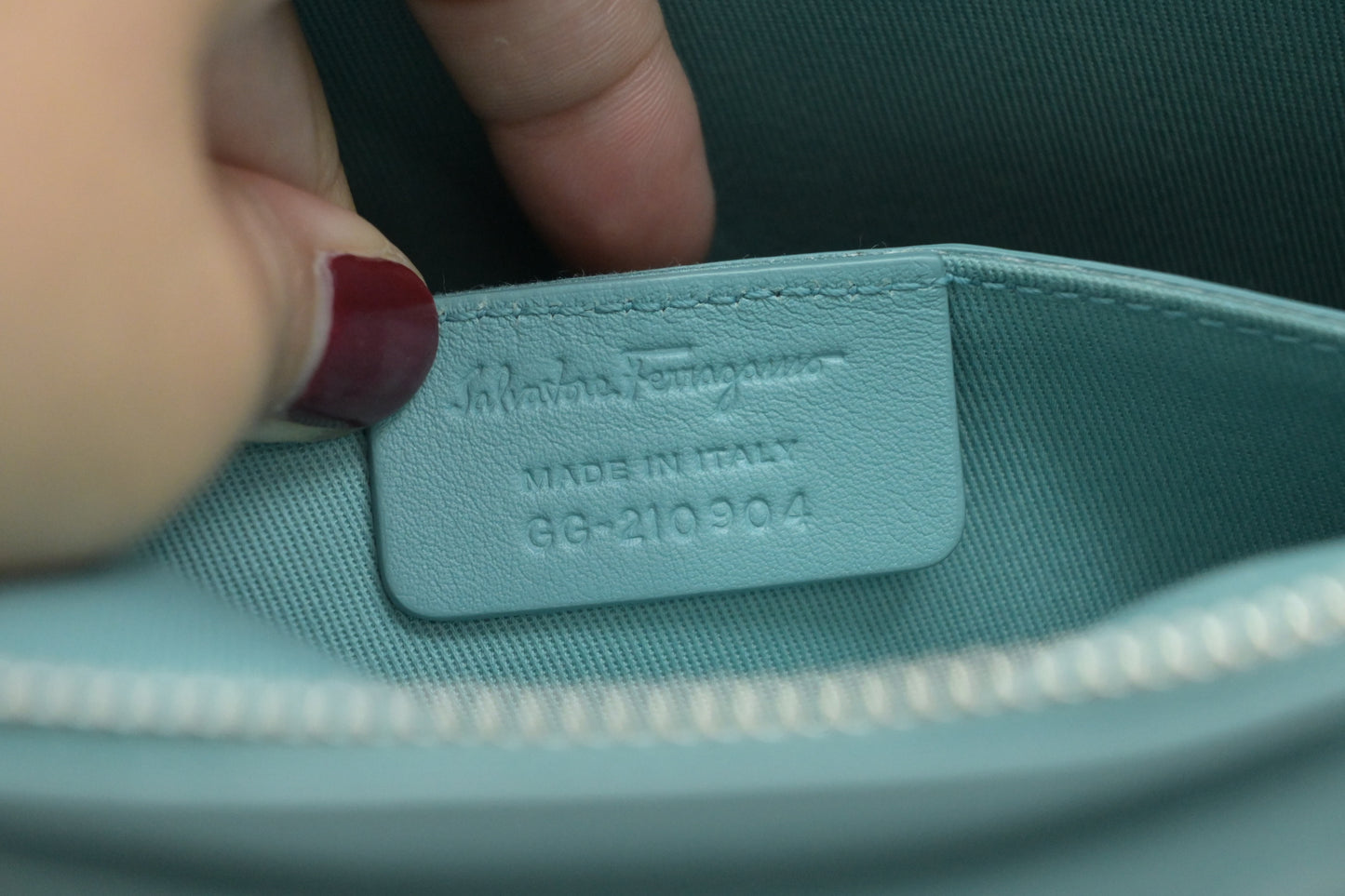 Ferragamo Vara Shoulder Bag in Teal Leather