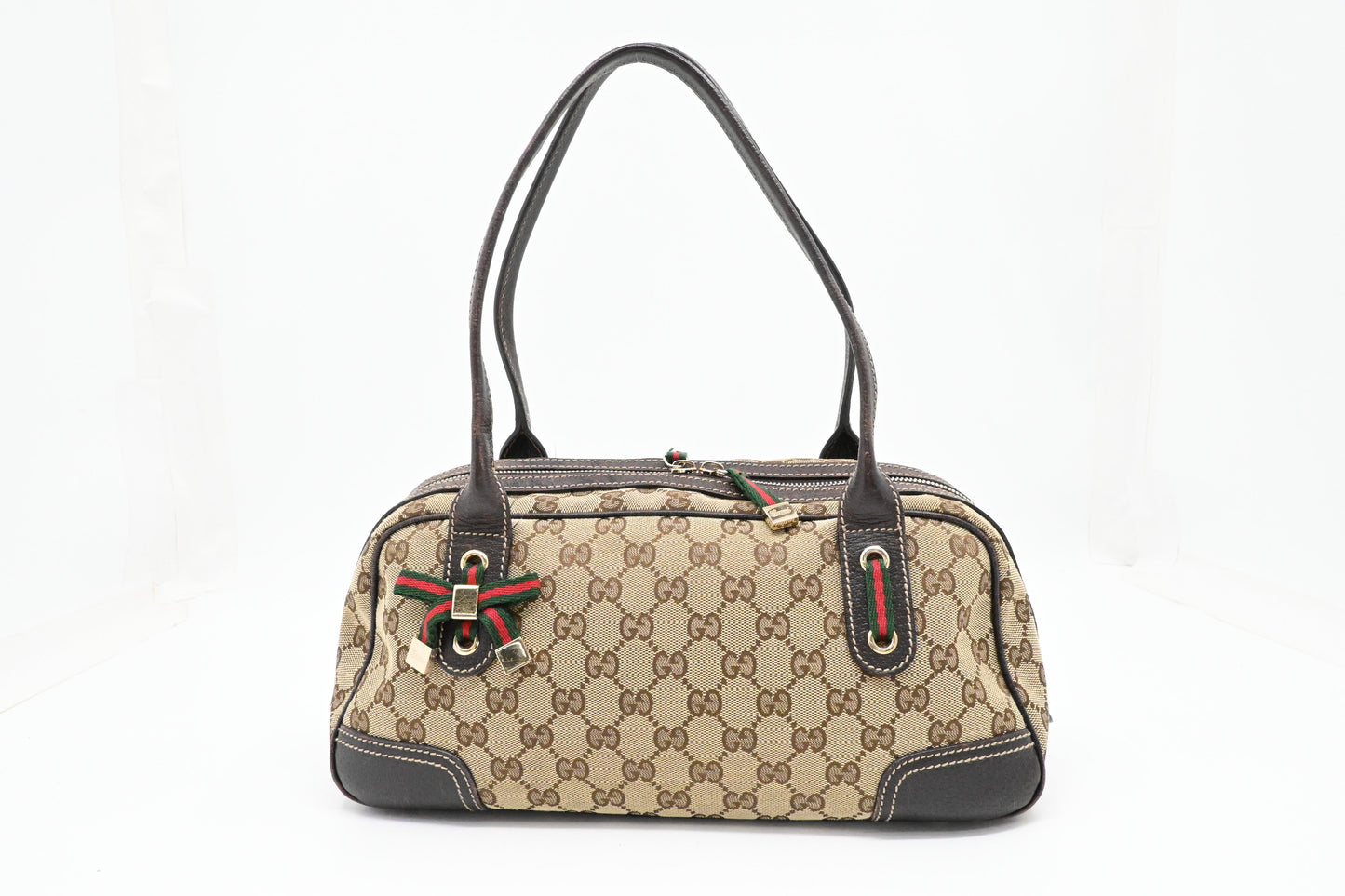 Gucci Shoulder Bag in Brown GG Canvas