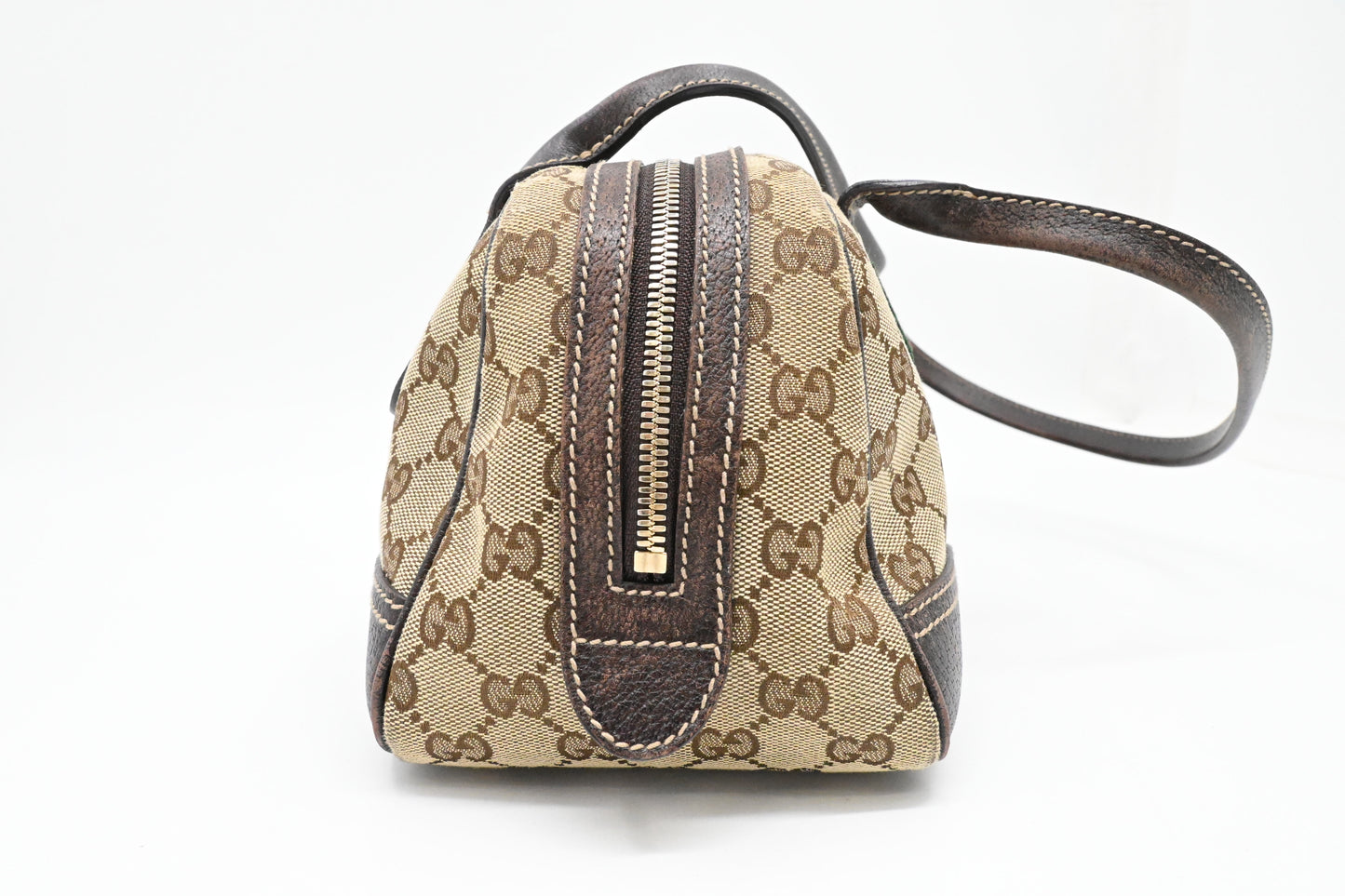 Gucci Shoulder Bag in Brown GG Canvas