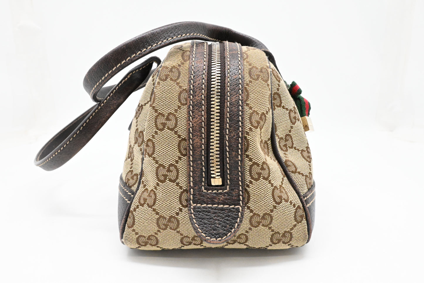 Gucci Shoulder Bag in Brown GG Canvas