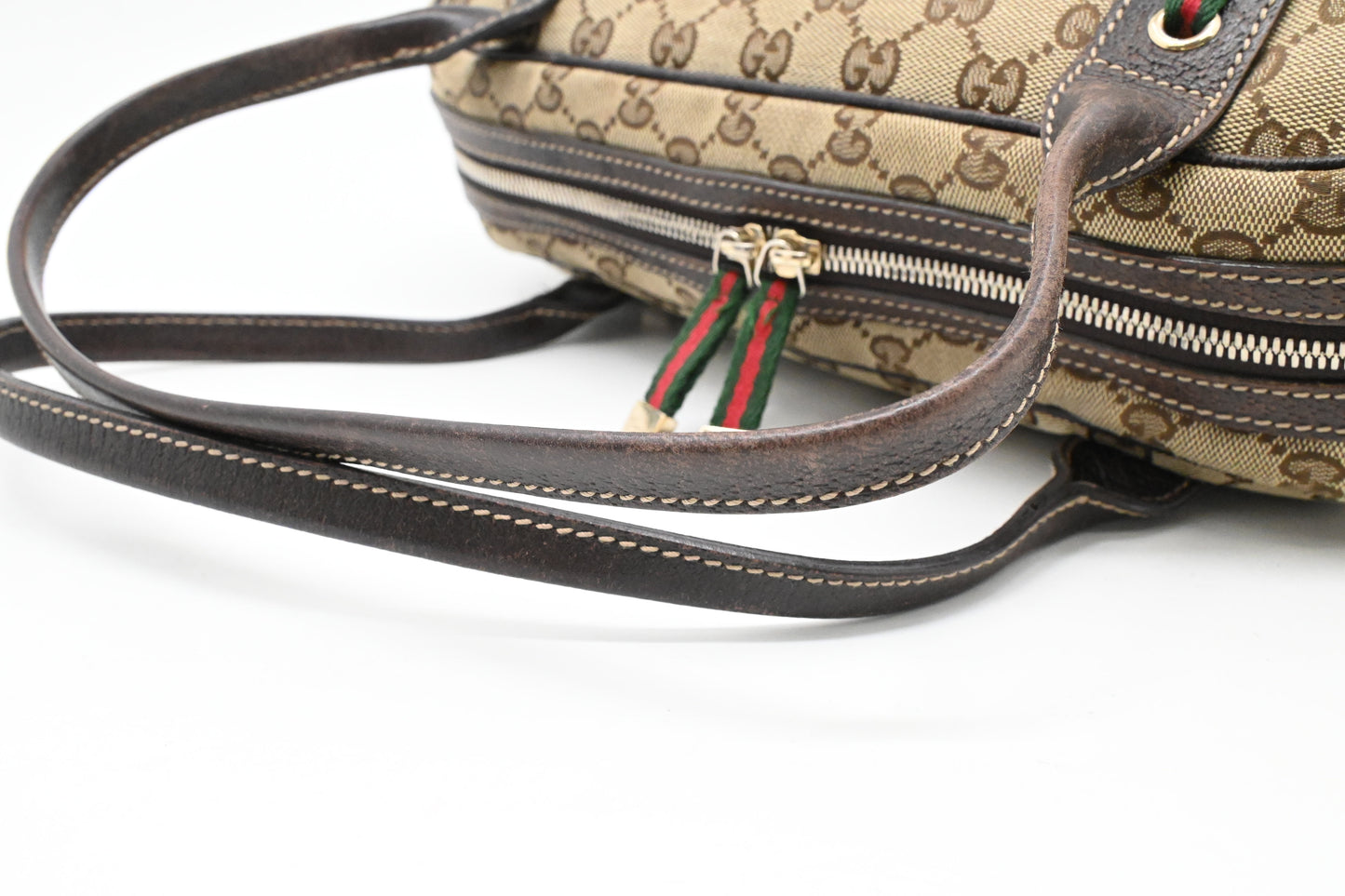 Gucci Shoulder Bag in Brown GG Canvas