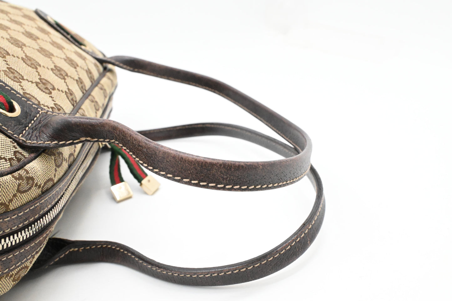 Gucci Shoulder Bag in Brown GG Canvas