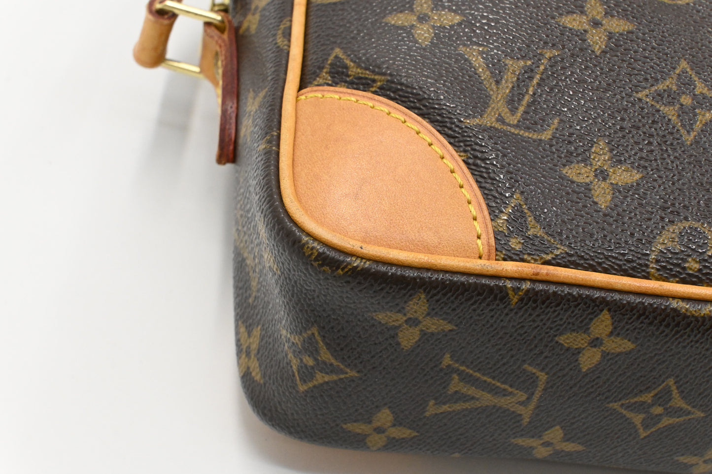 Louis Vuitton Trocadero 27 in Monogram Canvas