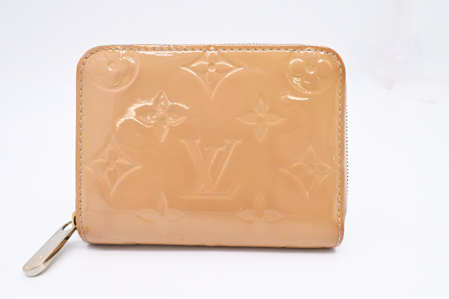 Louis Vuitton Zippy Compact Wallet in Beige Vernis Leather
